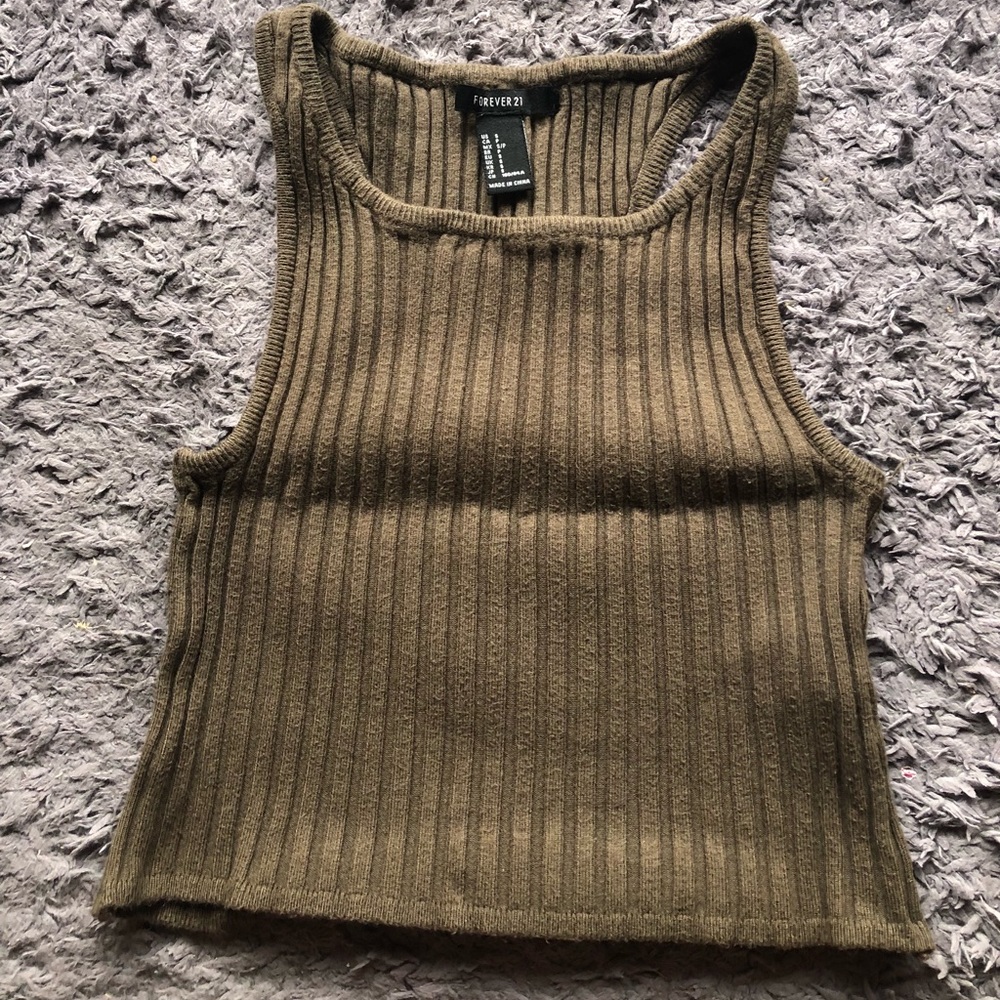 Ribbed Slightly Crop Top